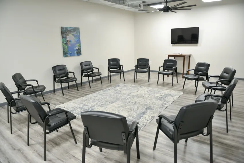 cozy living spaces at tulip hill recovery